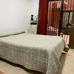 Excelente Y Amplio Dpto 3 Dormitorios C Cochera Privada