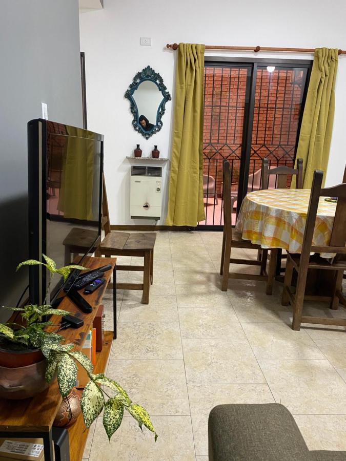 Apartamento Excelente Y Amplio Dpto 3 C Cochera Privada